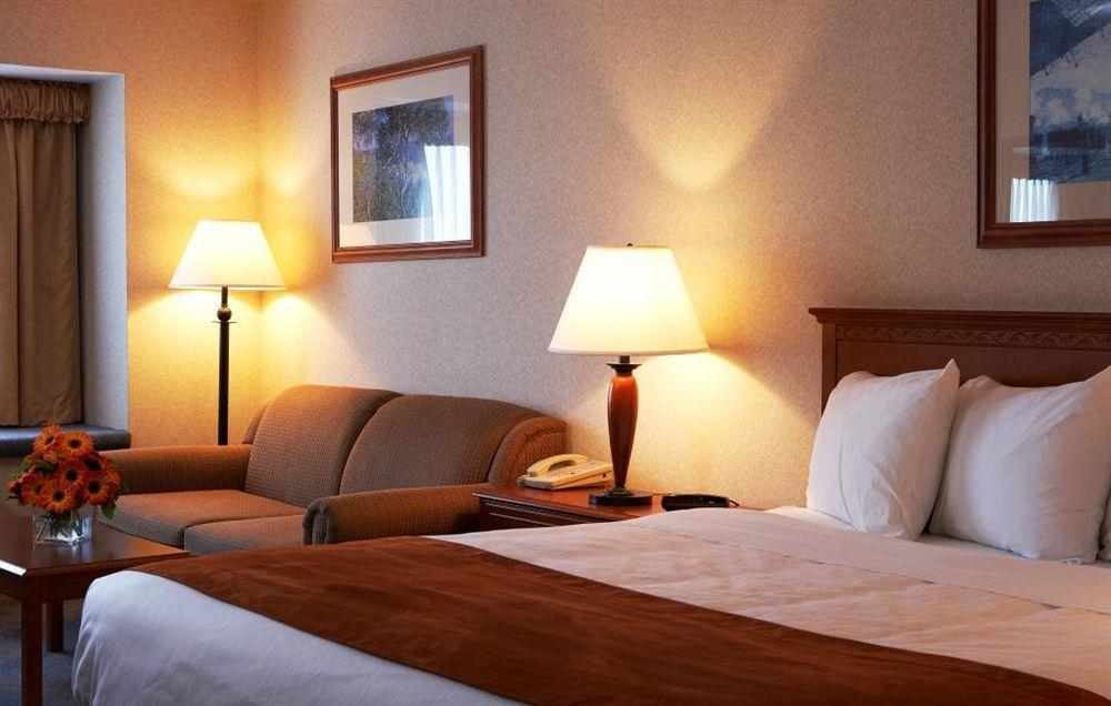 Comfort Inn & Suites วิกตอเรีย ภายนอก รูปภาพ