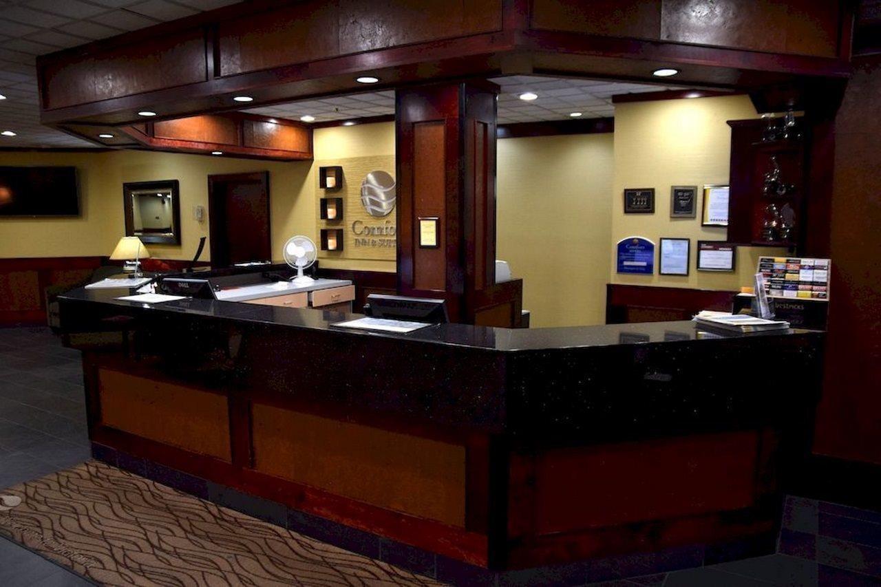 Comfort Inn & Suites วิกตอเรีย ภายนอก รูปภาพ
