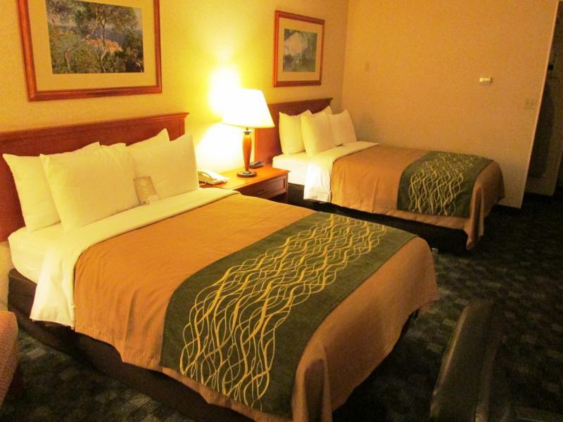 Comfort Inn & Suites วิกตอเรีย ภายนอก รูปภาพ
