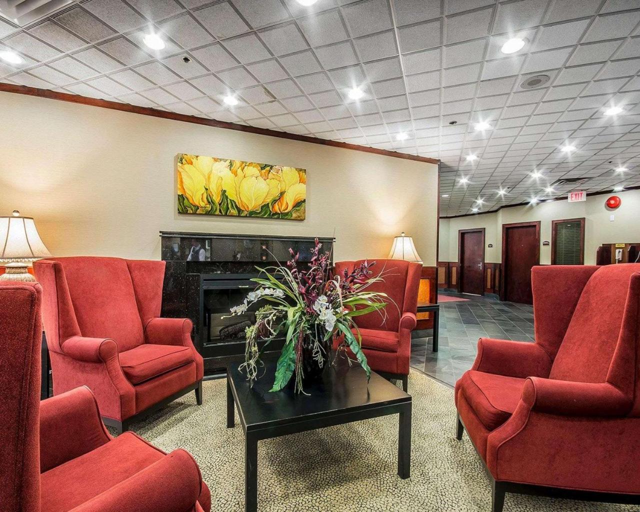Comfort Inn & Suites วิกตอเรีย ภายนอก รูปภาพ